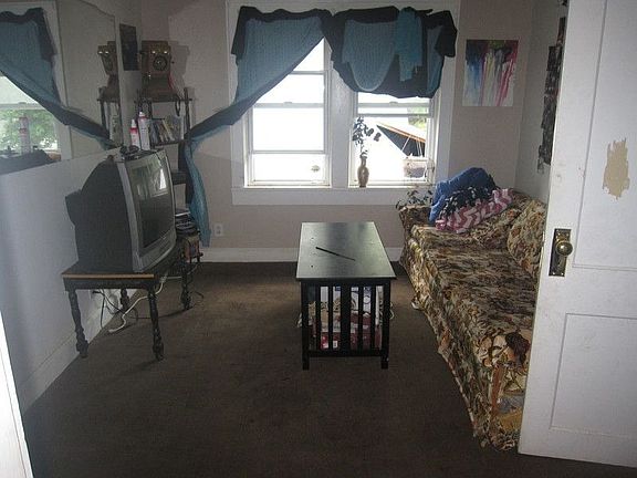 4th image of 510 N Beard St #1.2
