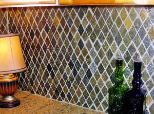 9820 Tolsona Cir, Anchorage, AK 99515