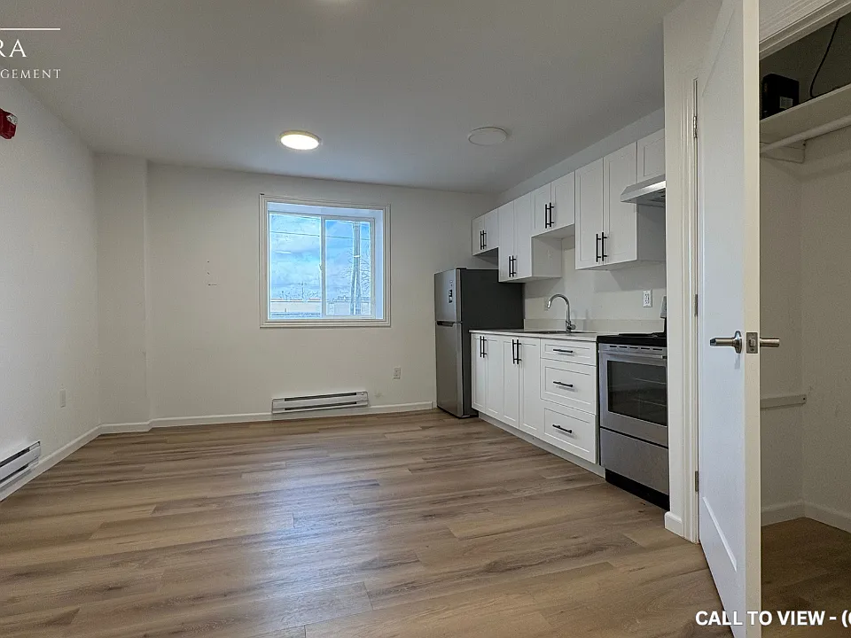 244 King St #212
