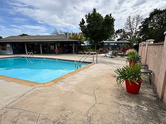 2nd image of 902 Del Paso Blvd #87
