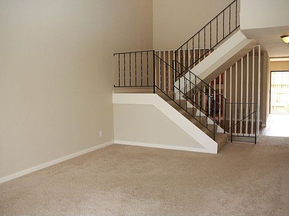 3rd image of 3873 Kent Way