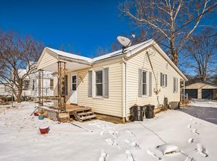 3916 S Granville Ave, Bartonville, IL 61607