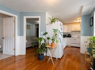 5 8th St #2, Cambridge, MA 02141