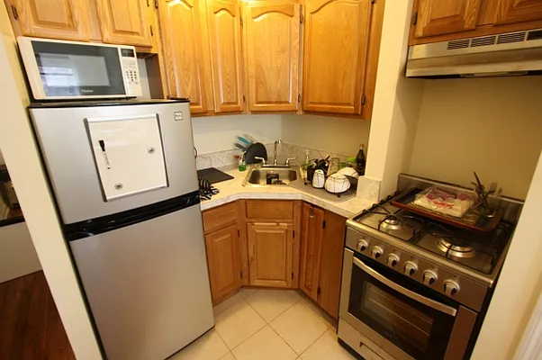 Rented by Citi Habitats | media 8