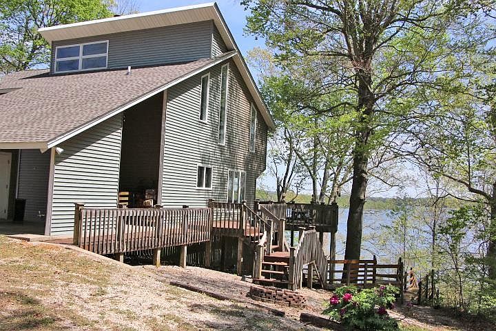 93 Lakeview Dr, Scottsville, KY 42164 | MLS #RA20256397 | Zillow
