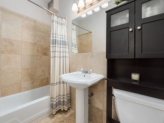 5th image of 244 E 90th St APT 1A