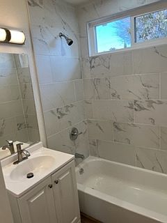 4th image of 25116 Newhall Ave