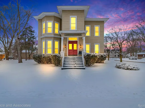 1805 Military St, Port Huron, MI 48060