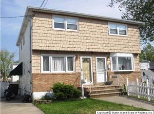 122 Titus Ave, Staten Island, NY 10306