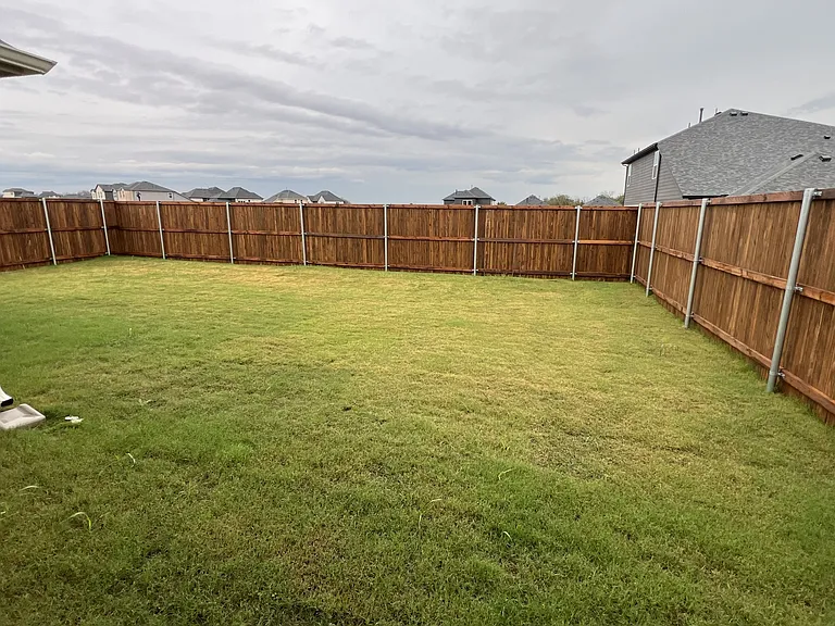 725 Amalfi Way — Photo 12