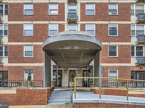 3rd image of 1101 Saint Paul St Unit 2002