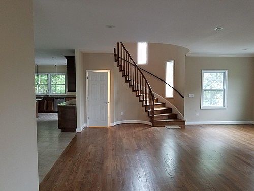 5th image of 5713 Magnolia Ln