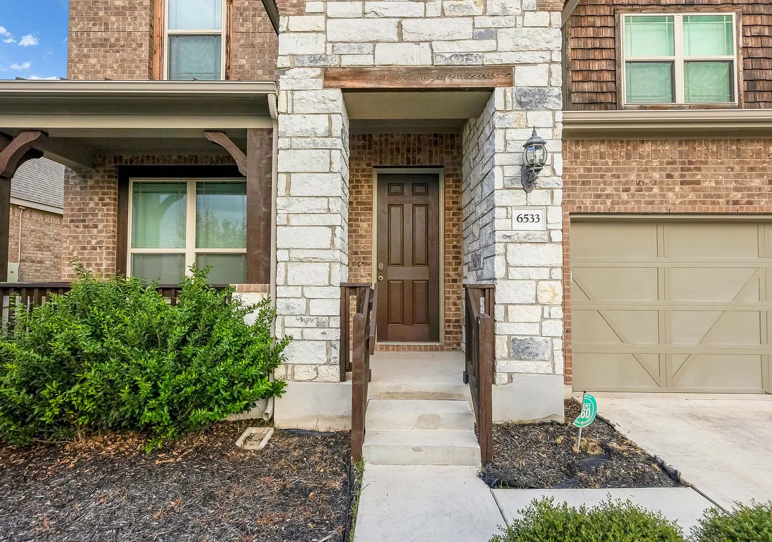 Welcome to your slice of paradise in Round Rock's most coveted Siena community! — Photo 3