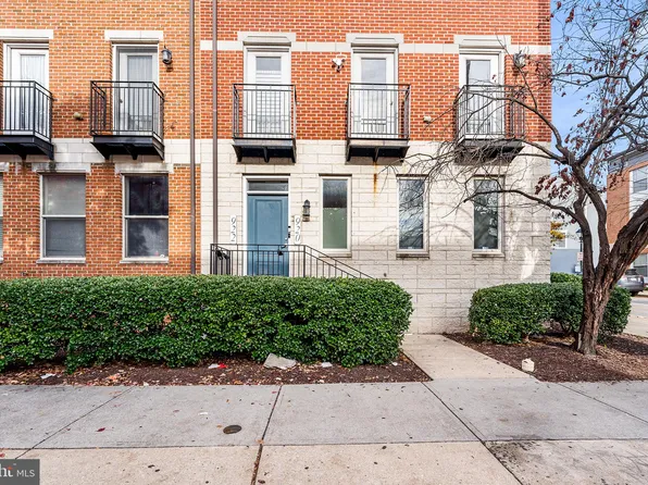 920 E Lombard St Unit 811, Baltimore, MD 21202