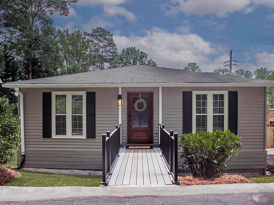 1st image of 114 Brookview Cir