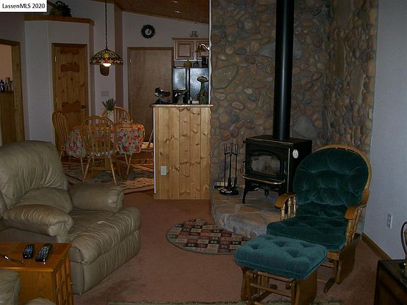 4th image of 688-080 Hickory Way