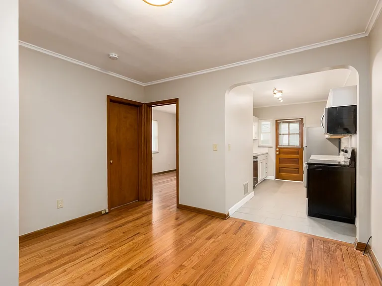 1536 Ashland Ave — Photo 12