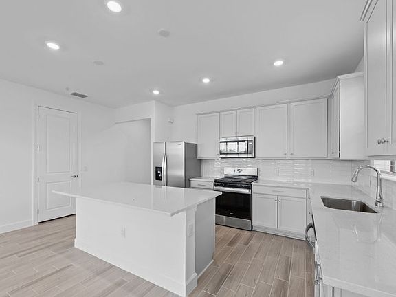 Chef-inspired kitchen with designer finishes
