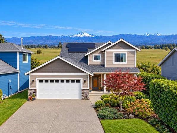 2620 Lochcarron Drive, Ferndale, WA 98248