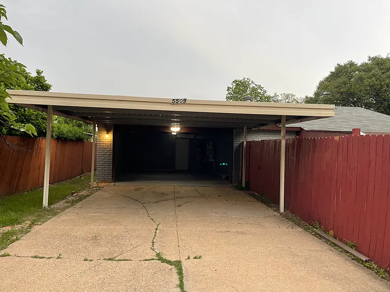 5509 Kerry Ln — Photo 3