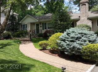 11 June Ln, Montvale, NJ 07645