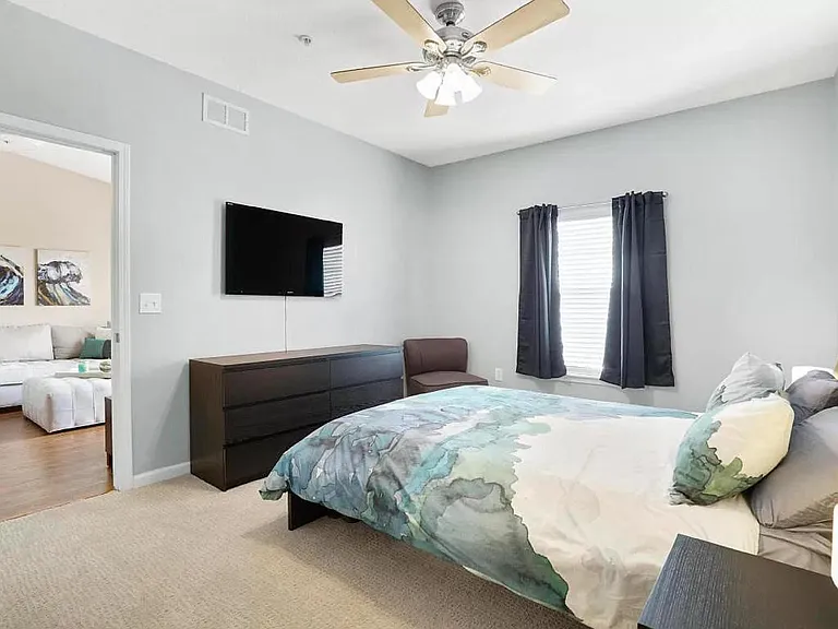 8210 Green Parrot Rd #301 — Photo 4