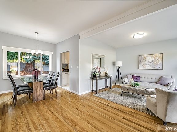 3rd image of 16015 SE 9th St