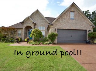 18 Amber Oaks Cv, Jackson, TN 38305