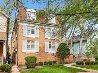 2038 Sherman Ave APT 3A, Evanston, IL 60201