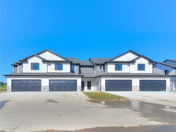 6942 Bluebell Ct #1, Johnston, IA 50131