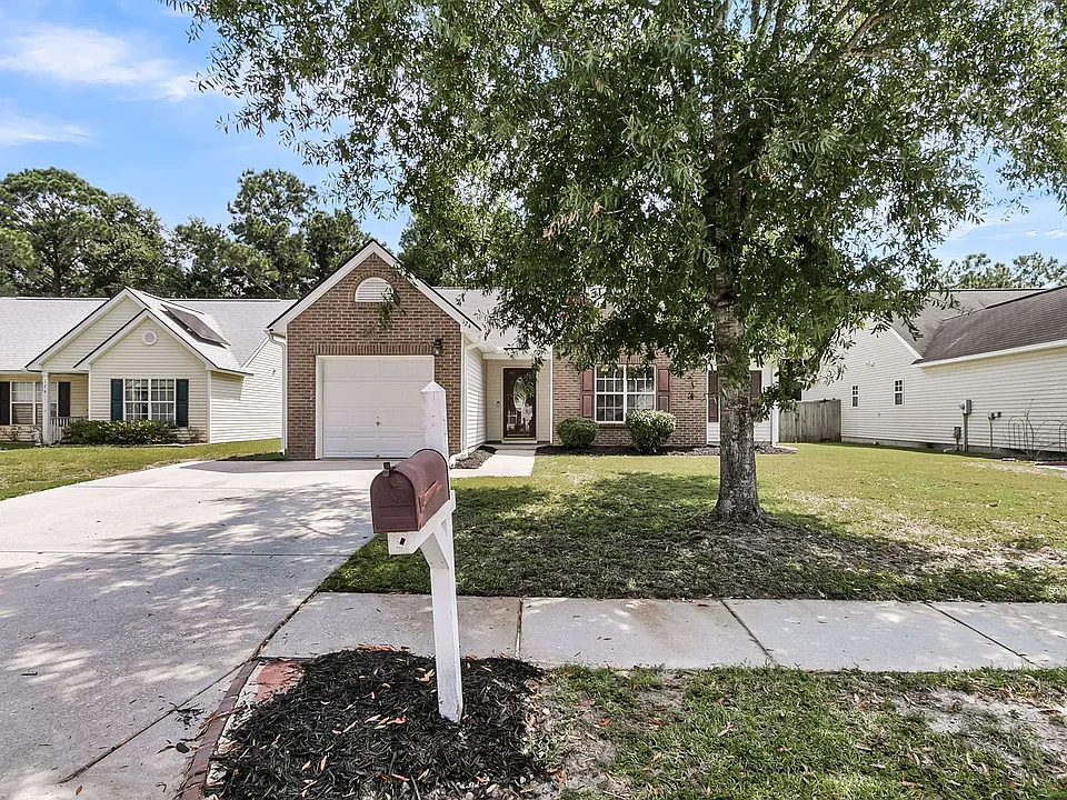 124 Dovetail Cir
