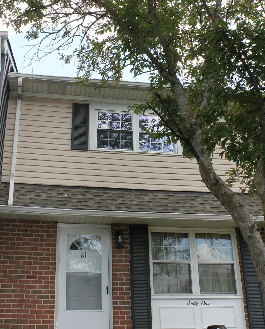 3 bed, 1116 sqft, $2,000 — Photo 2