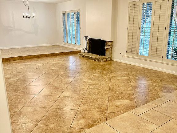 4th image of 230 Camino Manzanas
