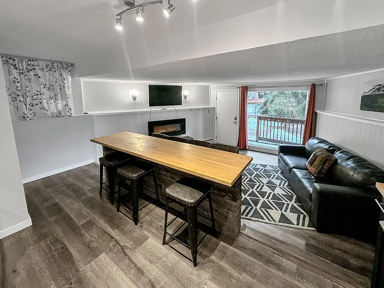 1120 Ski Hill Rd #C — Photo 8
