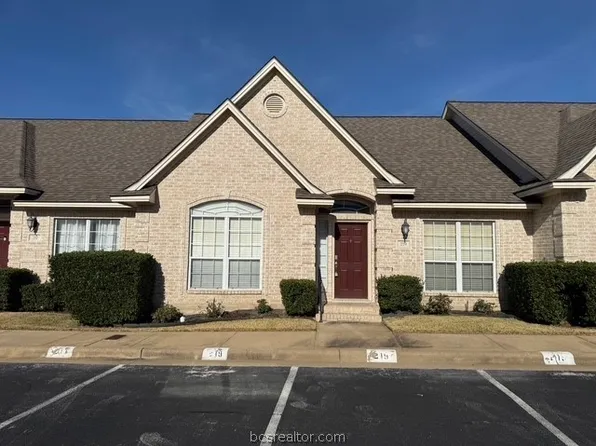 219 Fraternity Row, College Station, TX 77845