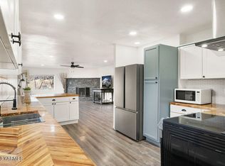 1450 Rosenkranz Rd, Tieton, WA 98947