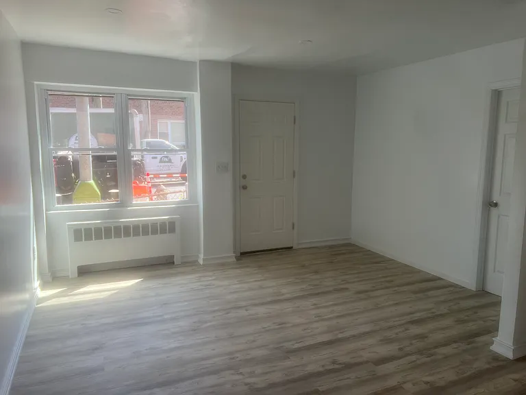 Entrance and Living room