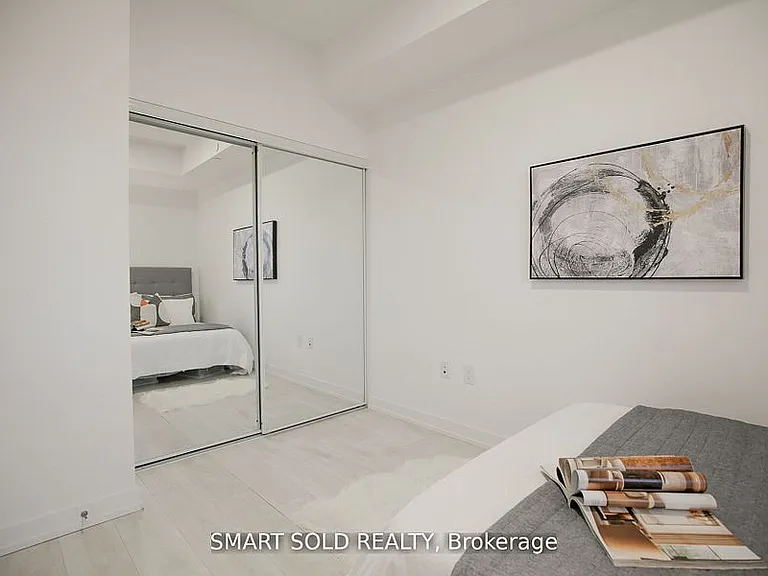 225 Sumach St #606W — Photo 42