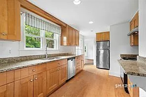 290 Soundview Ave #1 — Photo 6