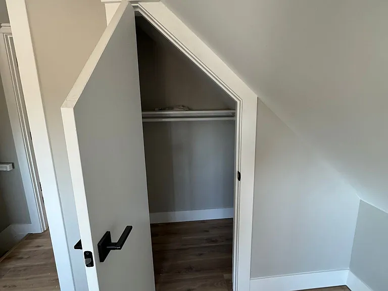 (3nd floor) Standard Room 2 closet