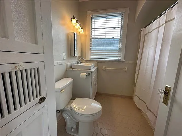 358 Lowerline St — Photo 15