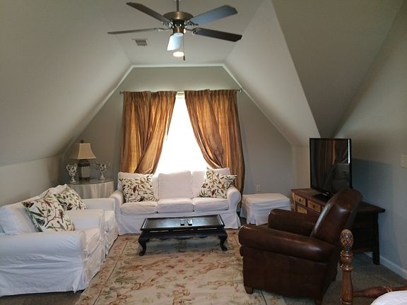 Upstairs Bunk Room