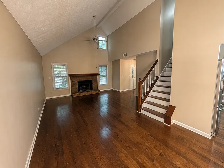 125 Pine Top Ct — Photo 7