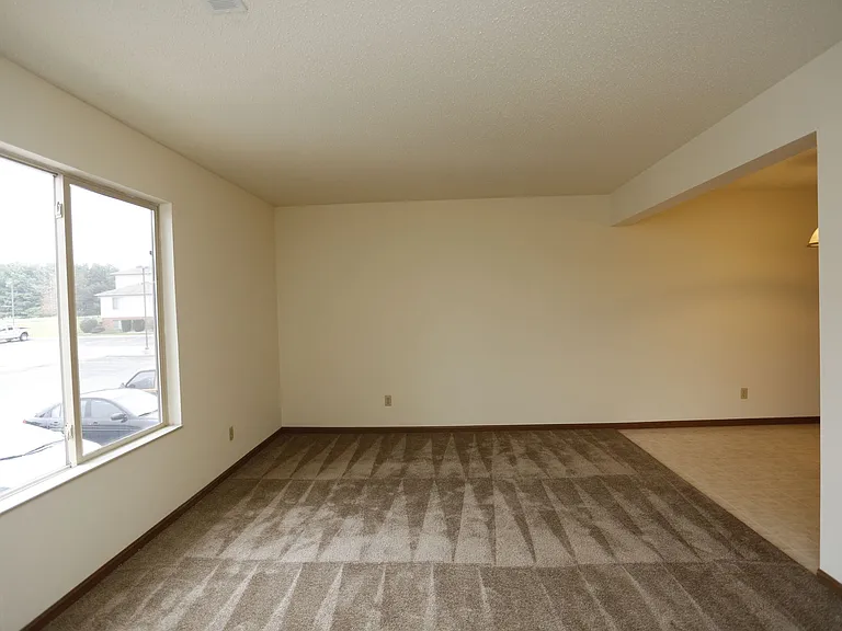Prairie Ridge Apartments — Photo 9