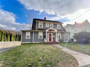 18 Woodbridge Ave, Ansonia, CT 06401