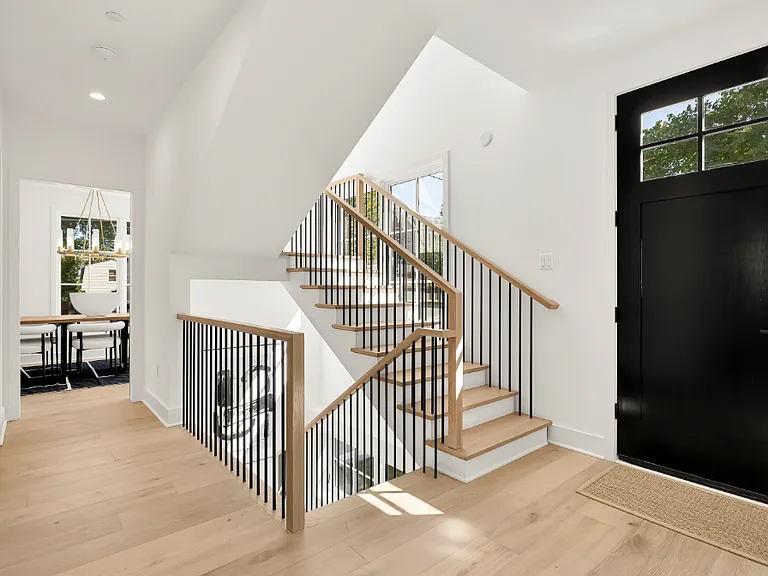 6980 West Ave — Photo 2
