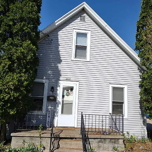 2009 Mount Vernon St Photo 1