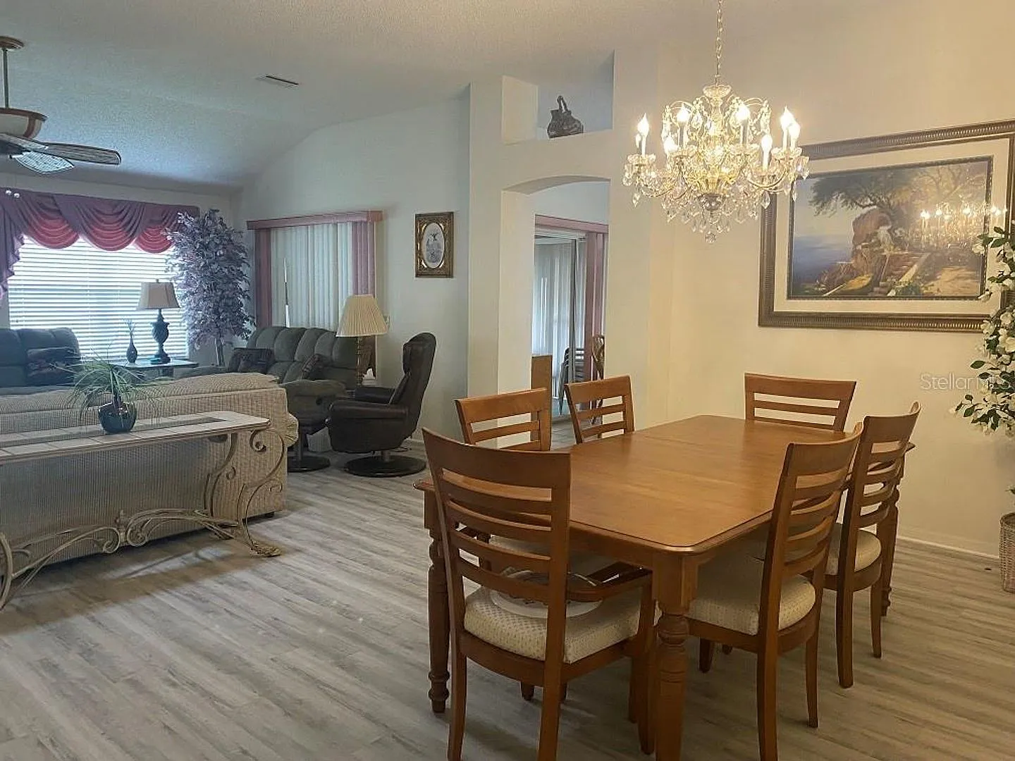Charming And Spacious 2/2 Home In The Villages! — Photo 4