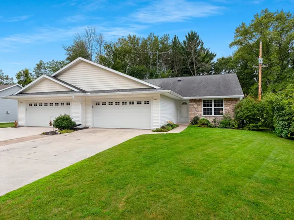 945 Harwood Ave, Green Bay, WI 54313