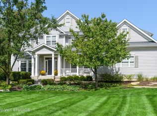 6030 Ridgewood Cir, Downers Grove, IL 60516